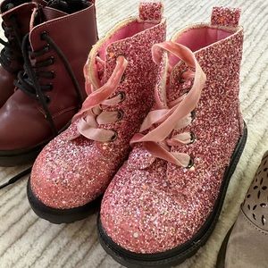 Like new pink sparkle boots- size 10